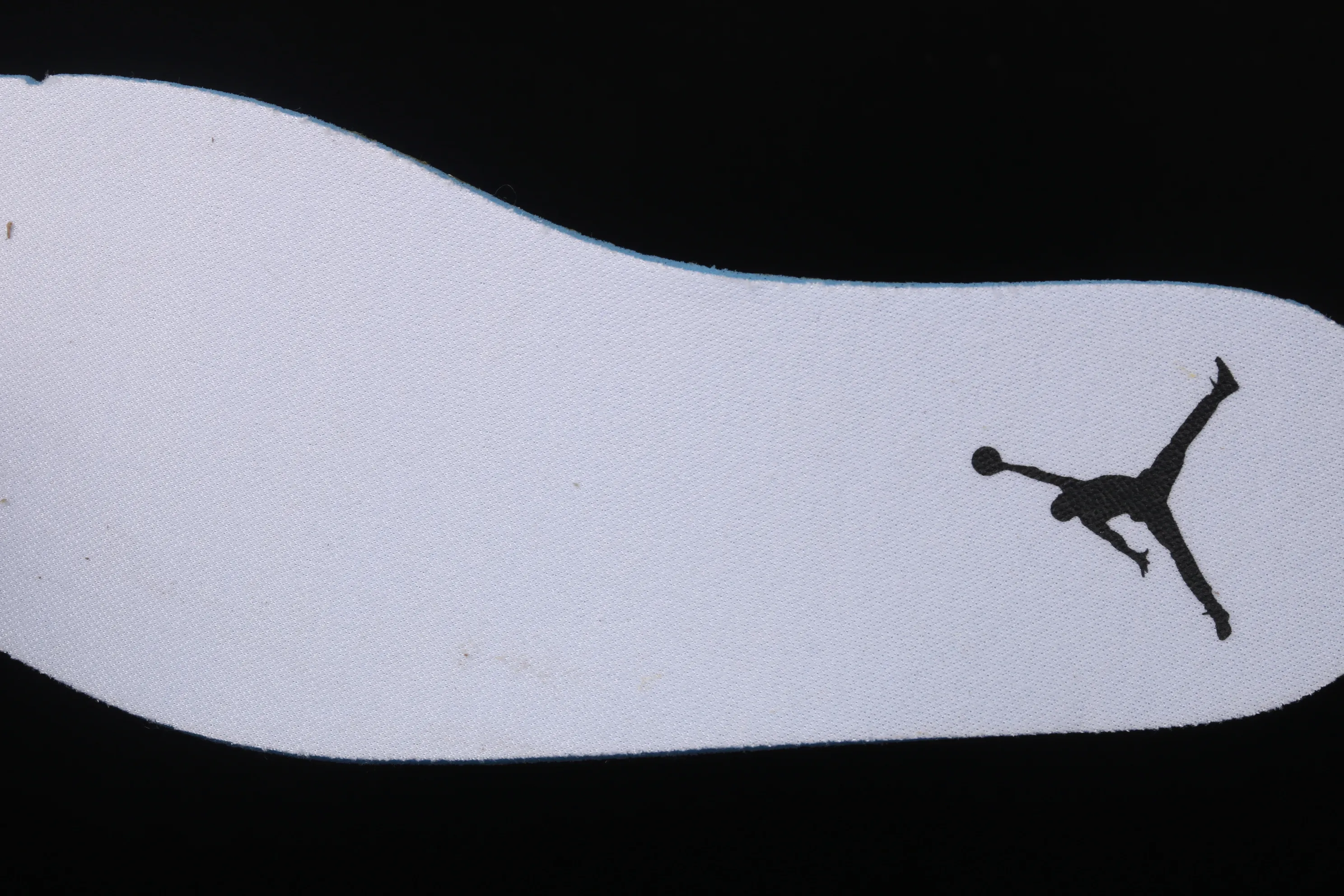 All Categories Air Jordan Jordan Series Basketball Shoes Air Jordan 1 Mid Air Jordan 1 Mid "Quilted White" AJ1 Joe 1 White Diamond "Little Chanel" Mid-top Versatile Casual Sports Shoes DB6078-100